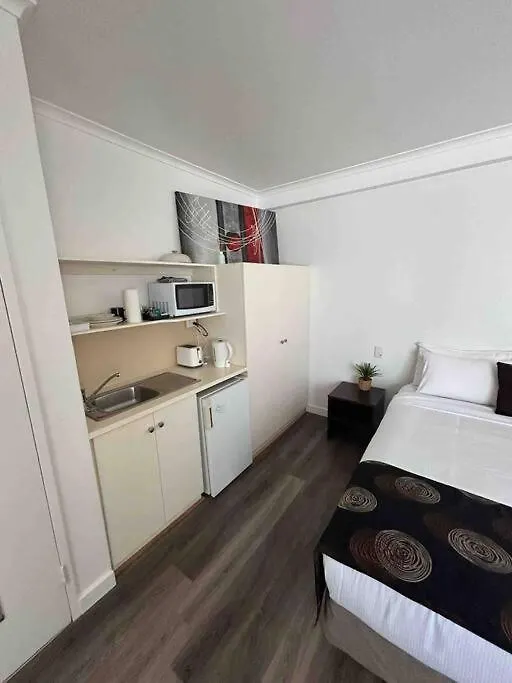 City Entire Ensuite Room 304 Adelaide